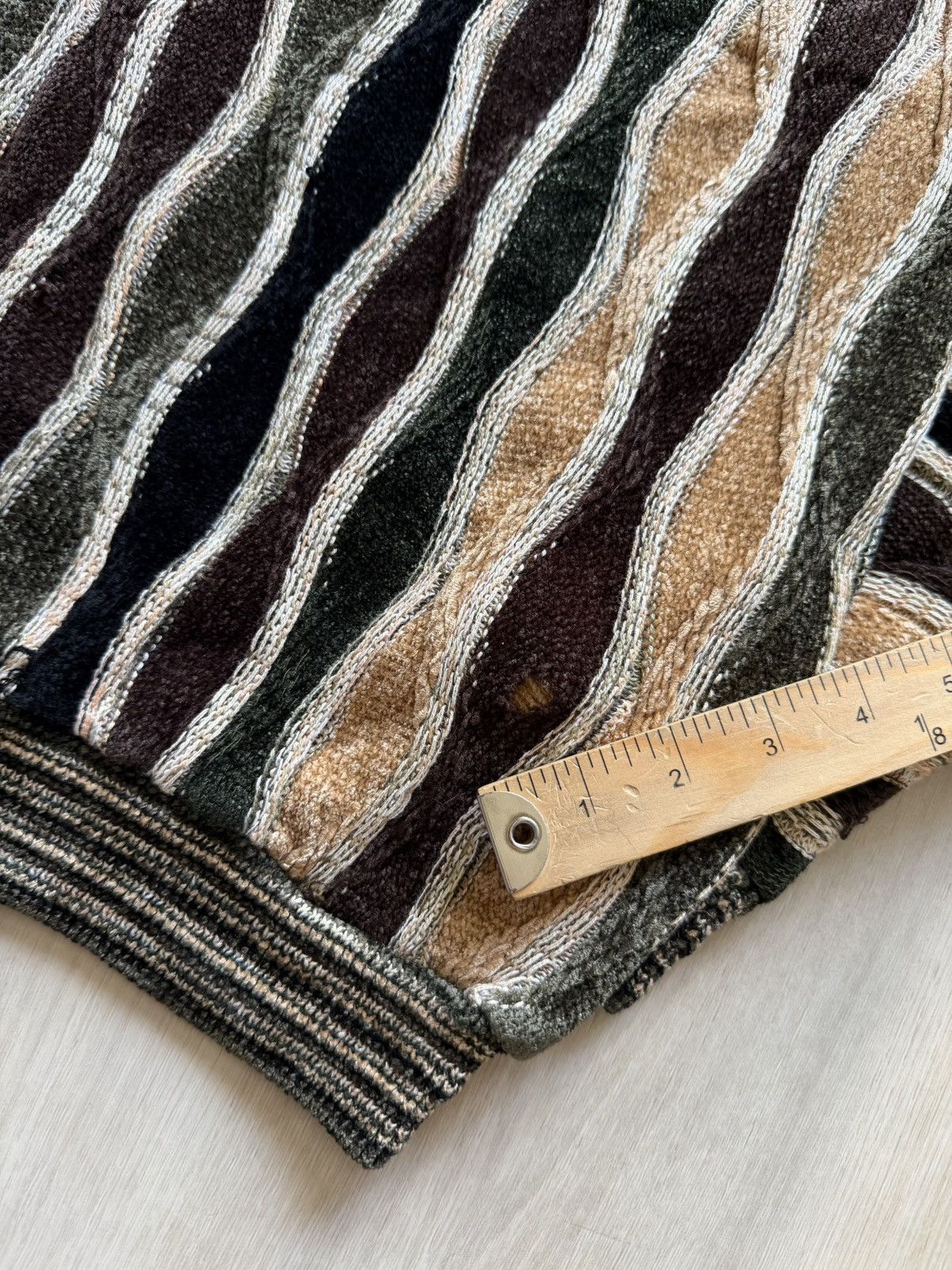 Vintage Vintage Tundra 3D Knit Textured Knit Coogi Style XL *flaws Size US XL / EU 56 / 4 - 9 Thumbnail