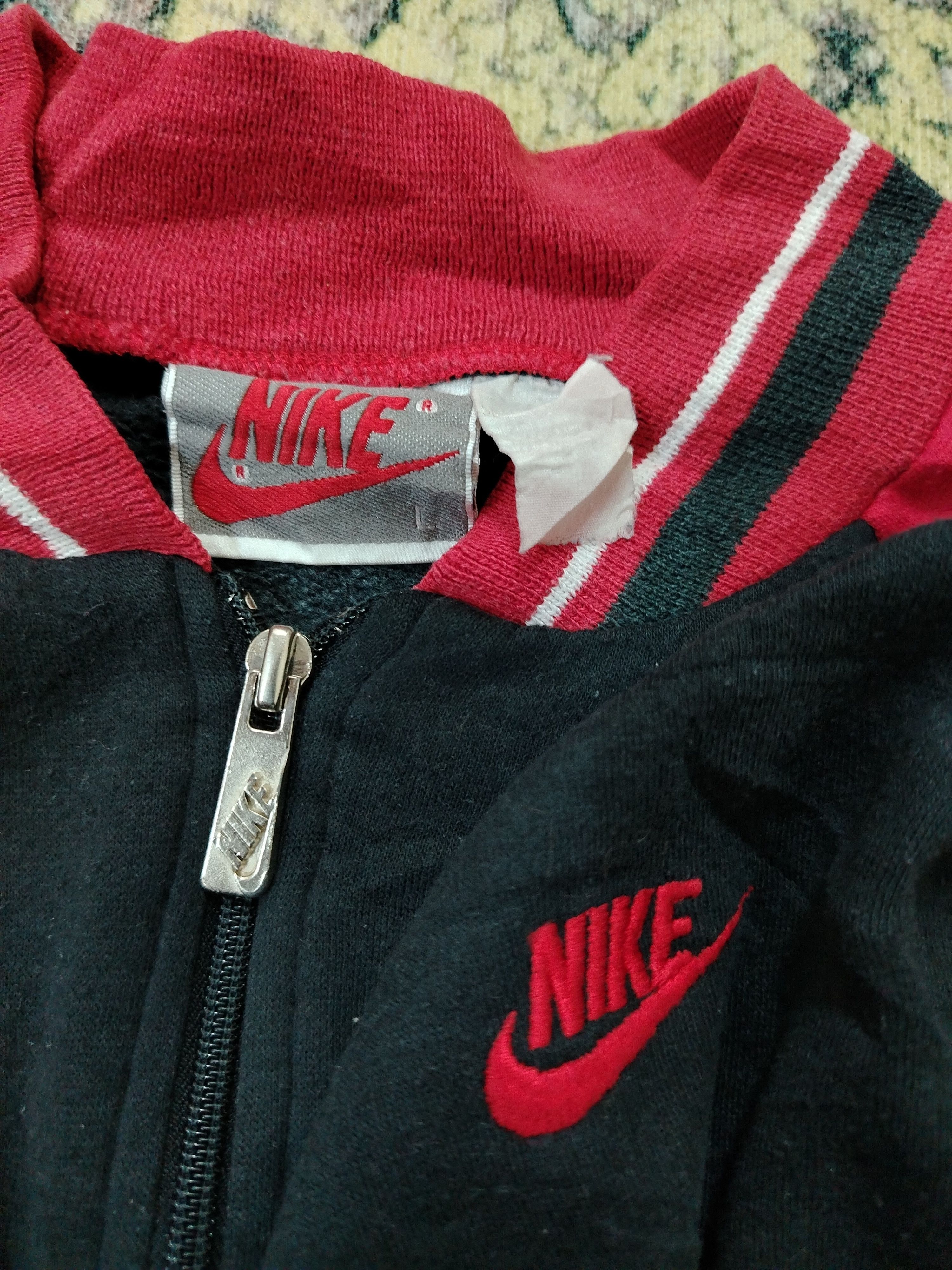 Nike × Vintage Vintage 90s Nike Varsity Jacket Size US L / EU 52-54 / 3 - 3 Thumbnail