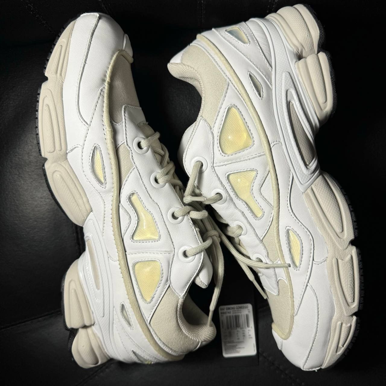 Adidas × Raf Simons 11us Adidas Raf Simons Ozweego Cream White 2017 Size US 11 / EU 44 - 5 Thumbnail