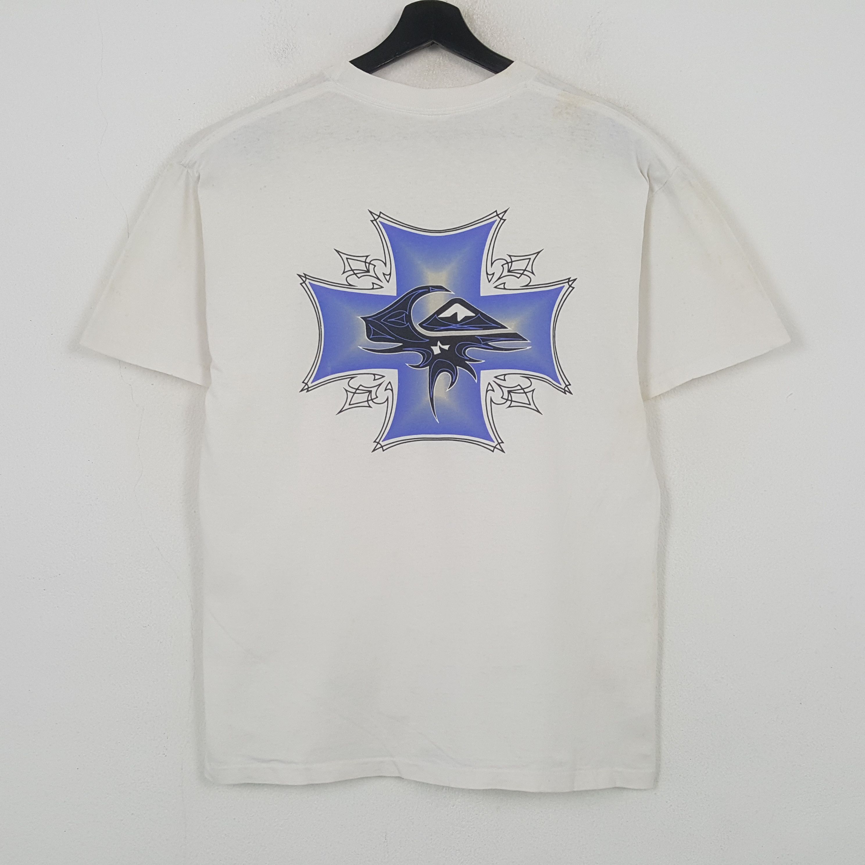 Vintage Quiksilver Surfing Brand Vintage Tshirt RR26 Size US M / EU 48-50 / 2 - 1 Thumbnail