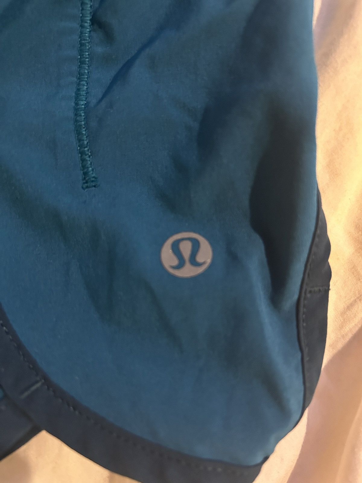 Lululemon Lulu Shorts Size 27" / US 4 / IT 40 - 3 Thumbnail