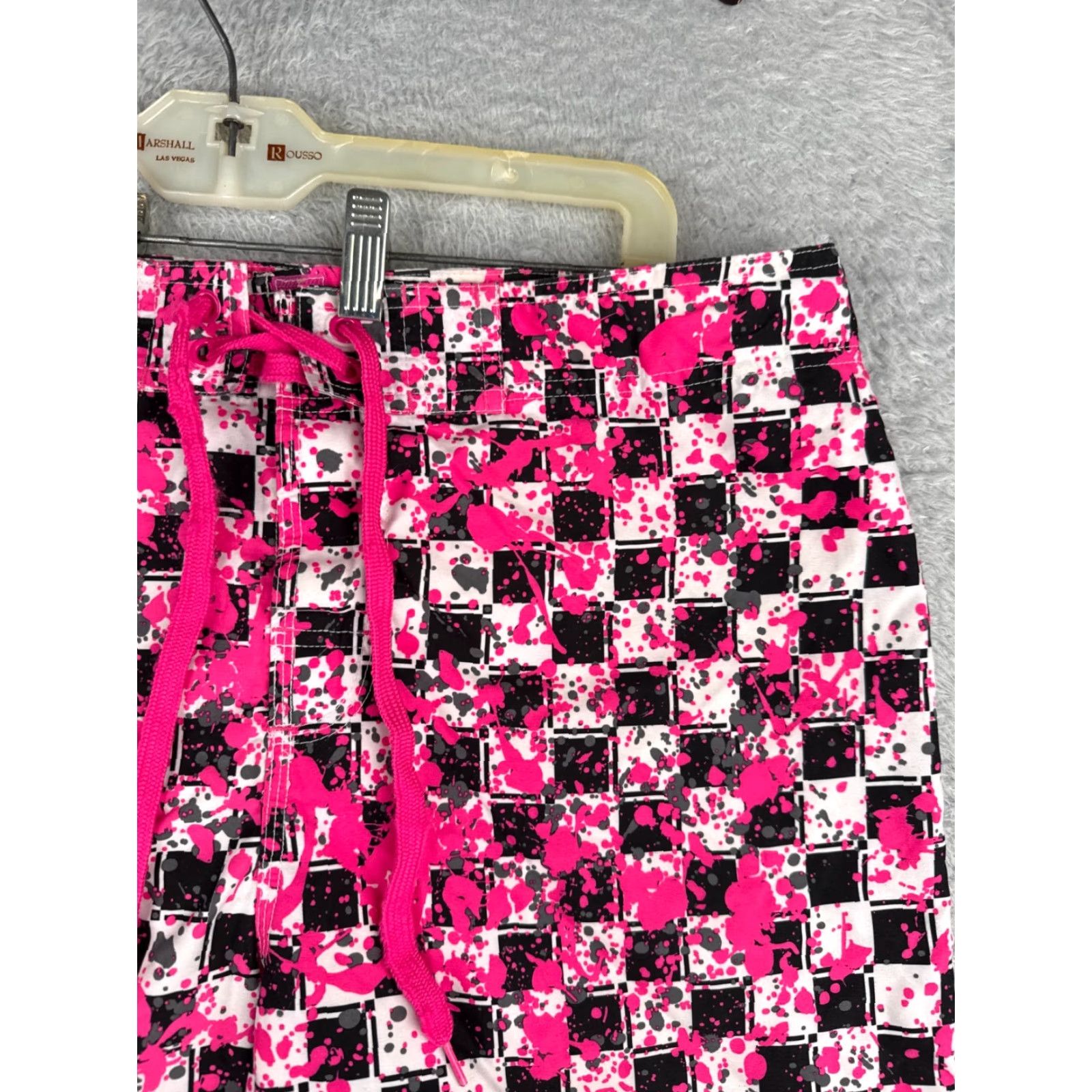 Vintage O'rageous Mens Board Shorts Pink 36 Checkered Black Pink Polyester Camouflage Pockets Drawstring Beach 90s? Size US 36 / EU 52 - 5 Thumbnail