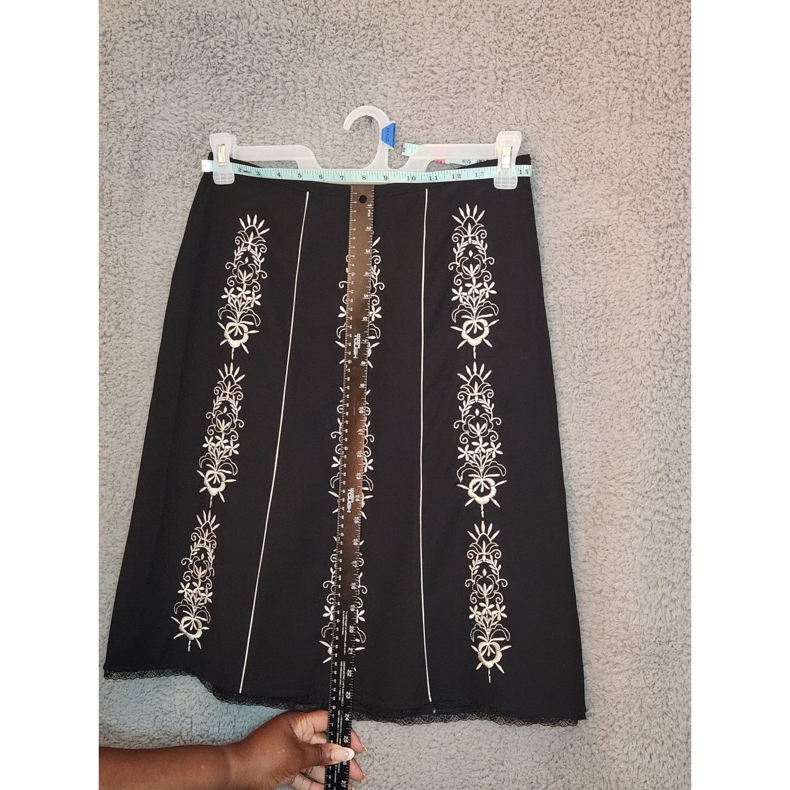 Other NWOT Anne Taylor Loft Floral Embroidered Midi Skirt 6P Size 28" / US 6 / IT 42 - 6 Thumbnail
