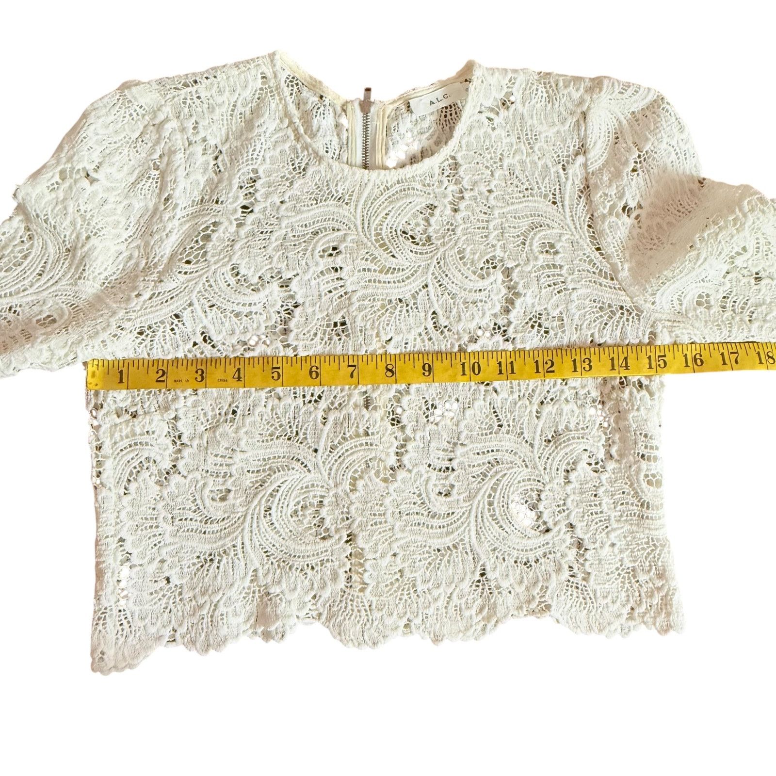A.L.C. A.L.C. Talia Lace Cropped Top 0 Long Sleeves Buttoned Cuffs Size XS / US 0-2 / IT 36-38 - 15 Thumbnail