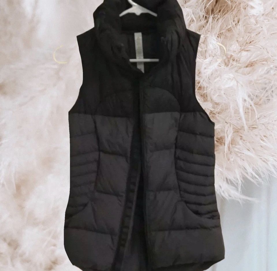 Lululemon Lululemon Fluffin Awesome Vest Grey/Black Sz.6 Size M / US 6-8 / IT 42-44 - 4 Thumbnail