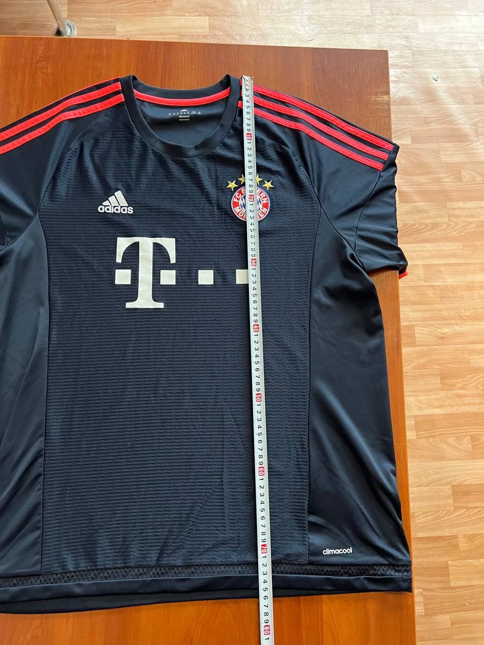 Adidas 2015/16 BAYERN MUNICH AWAY SOCCER JERSEY FOOTBALL SHIRT XL Size US XL / EU 56 / 4 - 13 Thumbnail