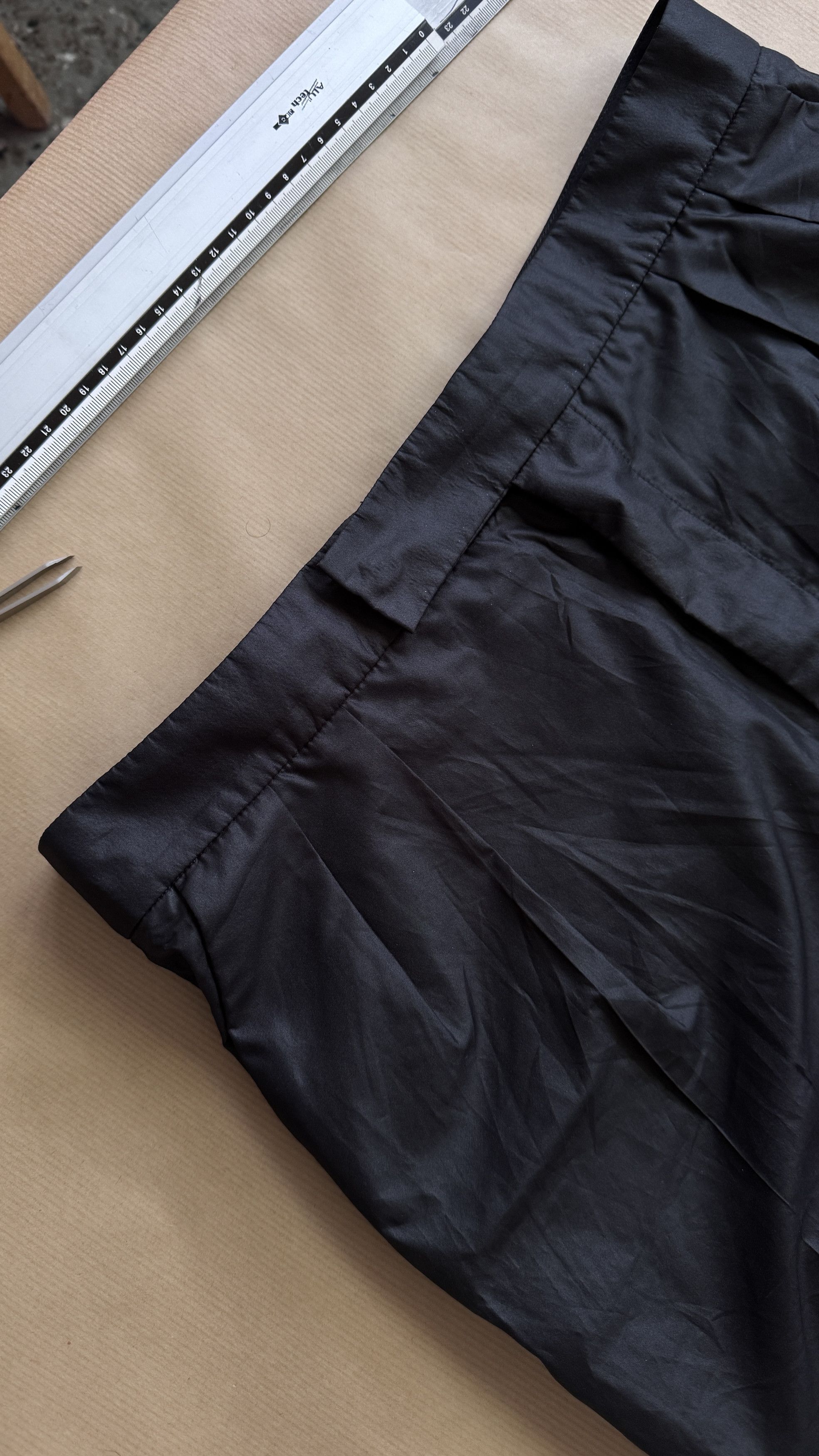 Martine Sitbon aa . 48 . COLLECTOR . AS NEW . HIGH END PANTS . FR HANDMADE Size US 32 / EU 48 - 3 Thumbnail