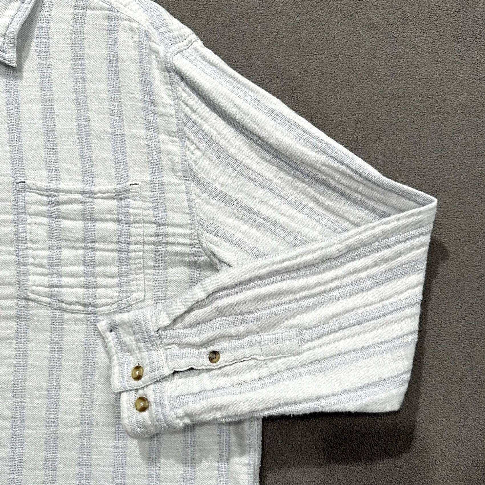 Carbon2Cobalt Carbon2Cobalt Shirt Mens L White Striped Long Sleeve Button Up GUC Size US L / EU 52-54 / 3 - 7 Thumbnail