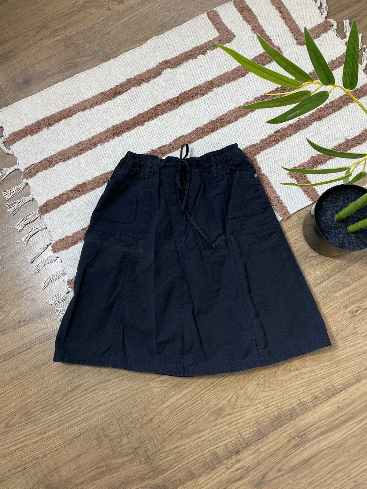 Esprit ESPIRIT BONDAGE MULTIPOCKET UTILITY CARGO SKIRT 1990s Size 32" / US 10 / IT 46 - 2 Thumbnail