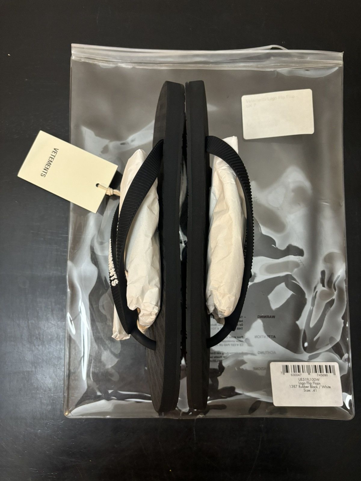 Vetements Vetements Logo Thong Flip Flops Black Size US 8 / EU 41 - 3 Thumbnail
