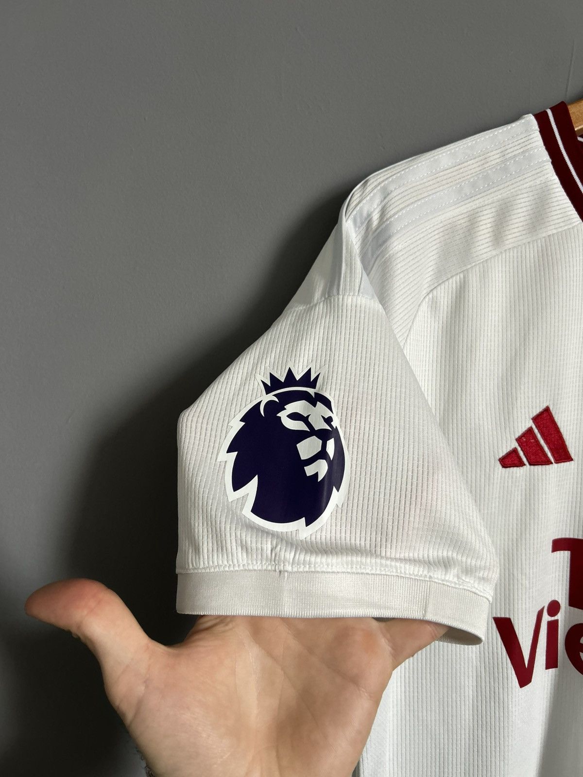 Adidas Manchester United adidas soccer jersey 2023 L white MANU Size US L / EU 52-54 / 3 - 3 Thumbnail