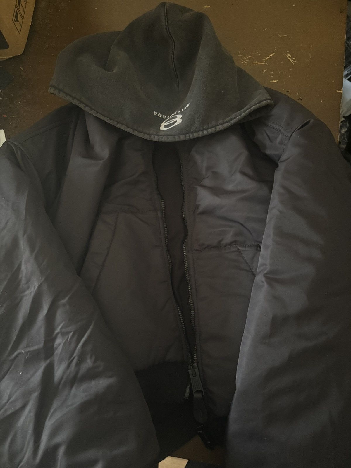 Balenciaga Balenciaga Unity Hooded Bomber Size US XS / EU 42 / 0 - 2 Thumbnail