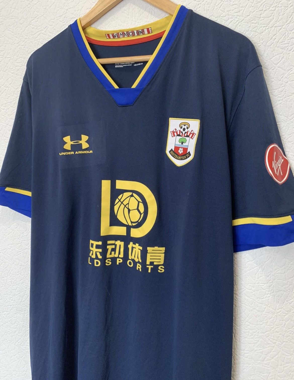 Under Armour SOUTHAMPTON UNDER ARMOUR 2020/2021 HOME KIT SOCCER JERSEY Size US XXL / EU 58 / 5 - 2 Thumbnail
