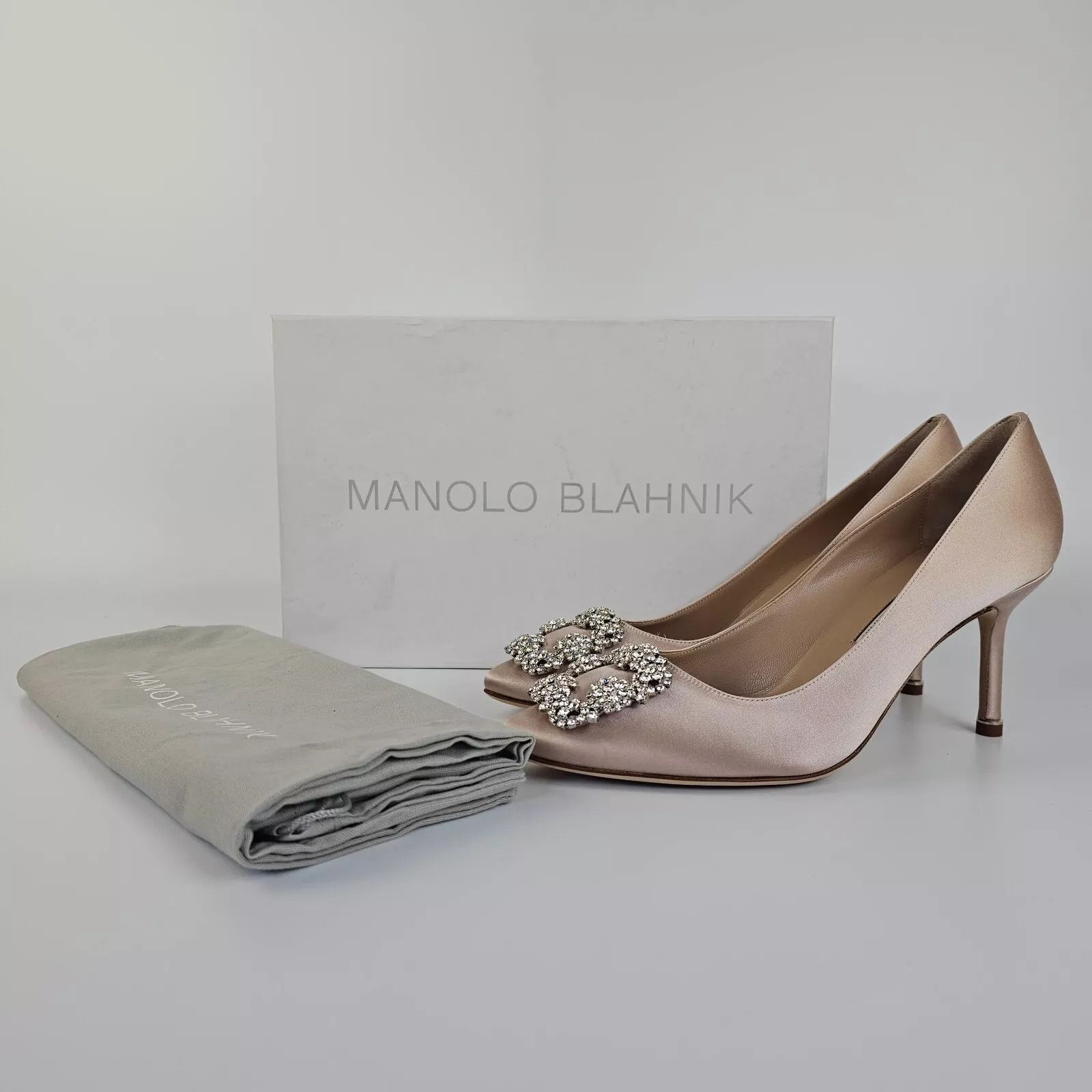 Manolo Blahnik Hangisi Blush Pink Satin 70mm Pumps New
