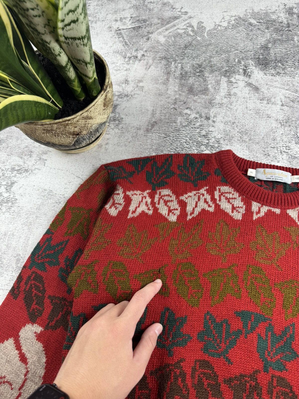 Aquascutum Aquascutum 100% Wool Leaves Vintage Men’s Squirrels Large Knit Sweater Pullover Size US M / EU 48-50 / 2 - 8 Thumbnail