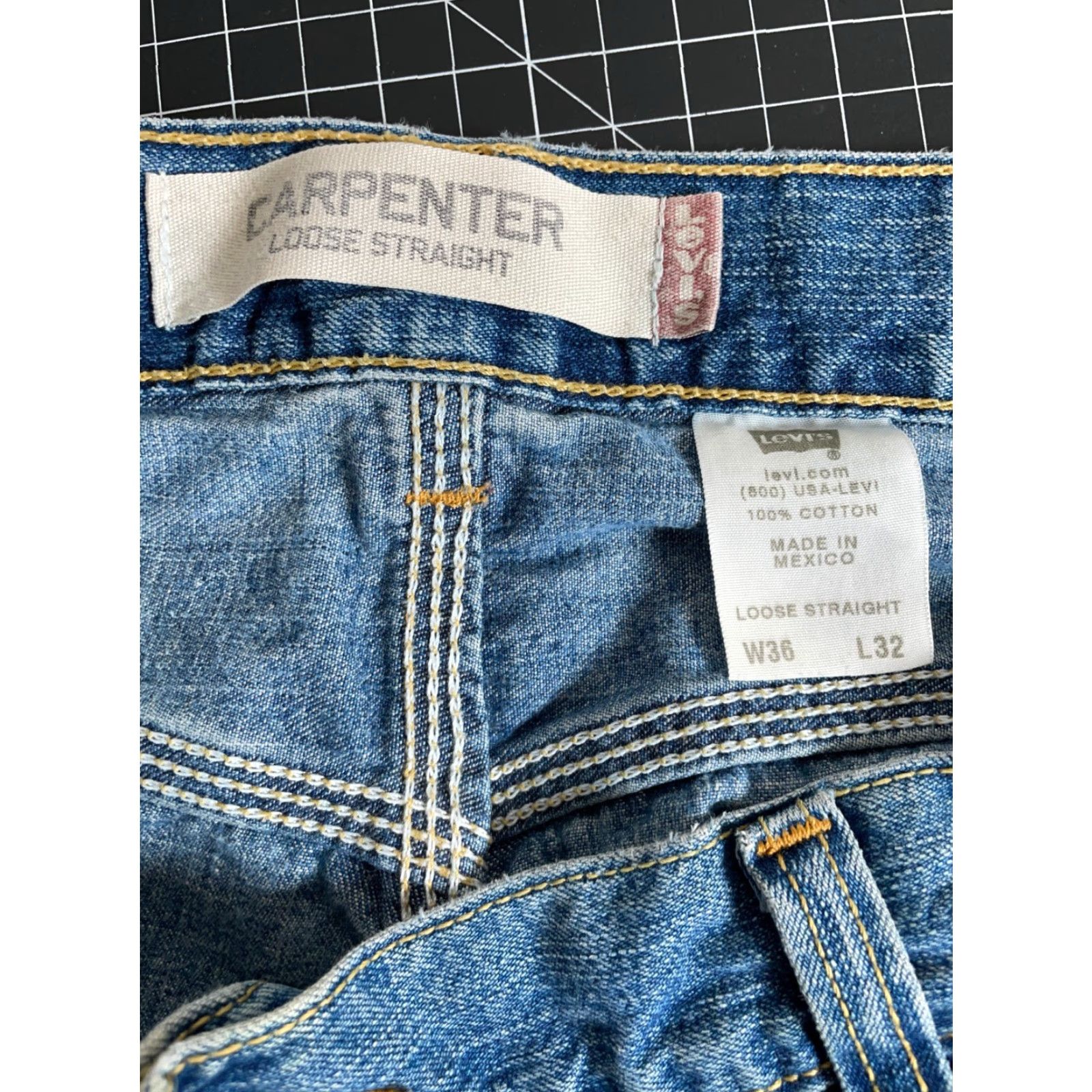 Levi's VINTAGE Levi's Jeans Men's 36 x 28 Straight Leg Denim Carpenter Relaxed Fit Blue 90s Y2K Retro Size US 36 / EU 52 - 3 Thumbnail