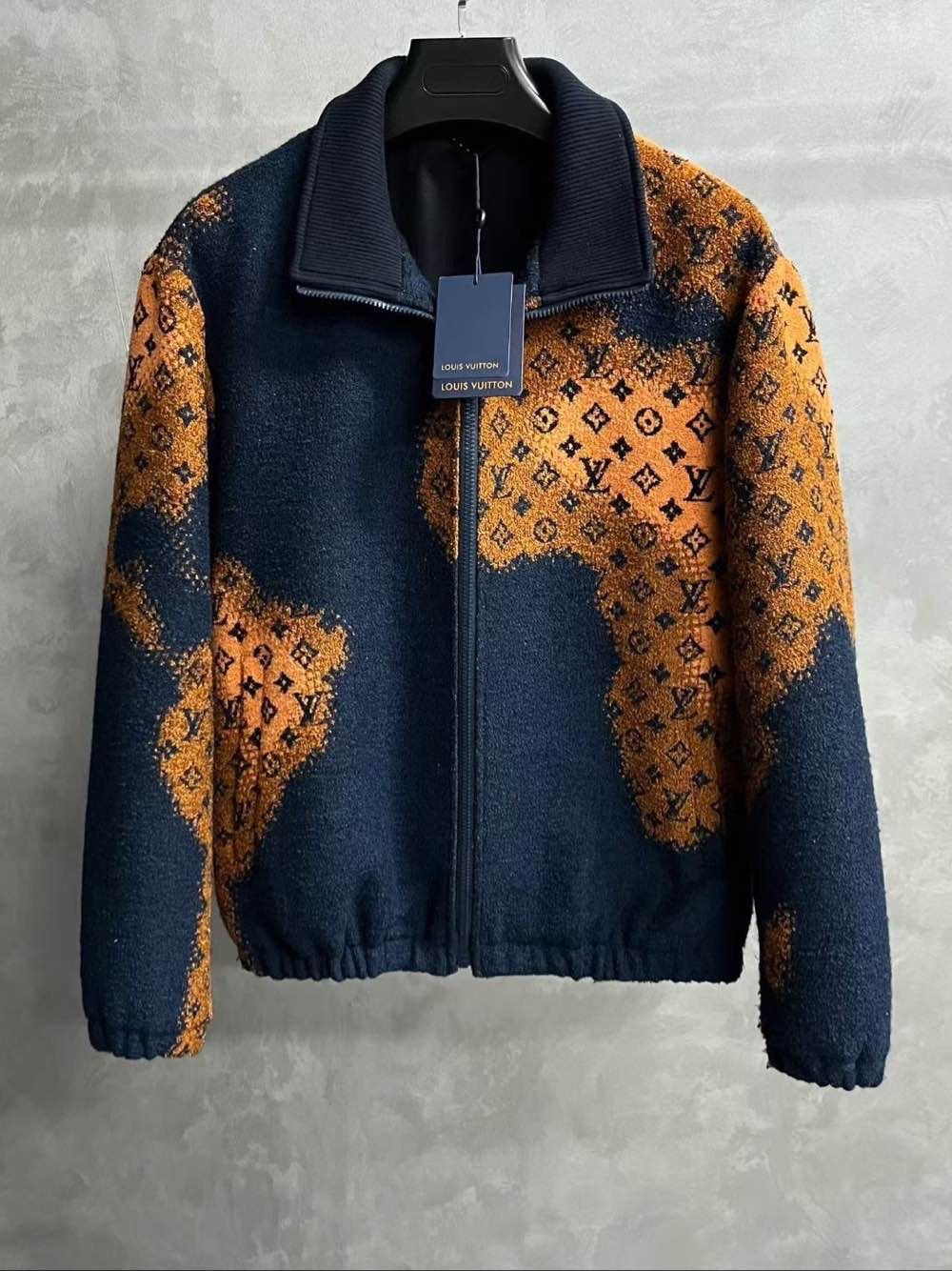 Louis Vuitton Louis Vuitton Monogram Pattern Zip Jacket Size M Size US M / EU 48-50 / 2 - 1 Thumbnail
