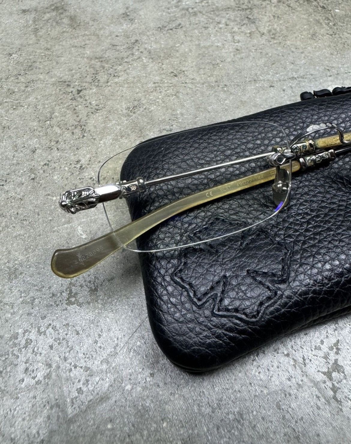Chrome Hearts Rare Chrome Hearts “Pills I” Buffalo Horn Frameless Glasses Size ONE SIZE - 4 Thumbnail