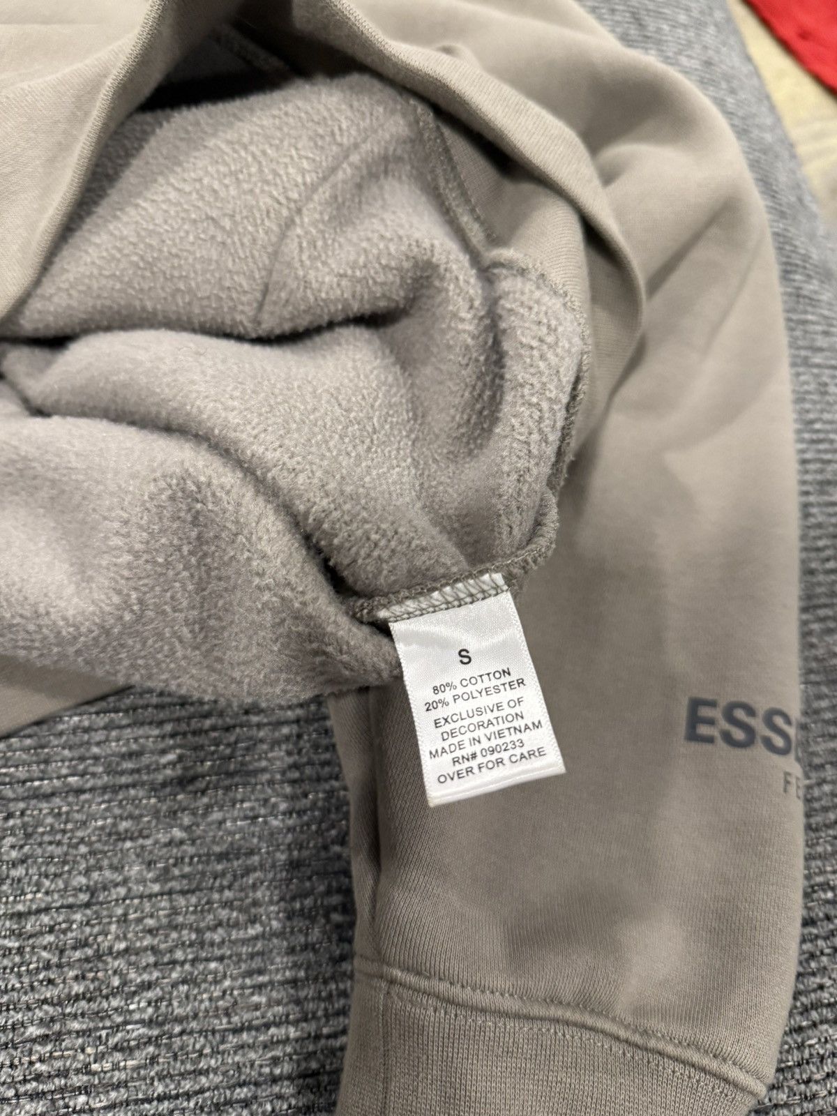 Essentials × Fear of God FW20 Fear of God Essentials ‘Cement’ Hoodie Size US S / EU 44-46 / 1 - 4 Thumbnail