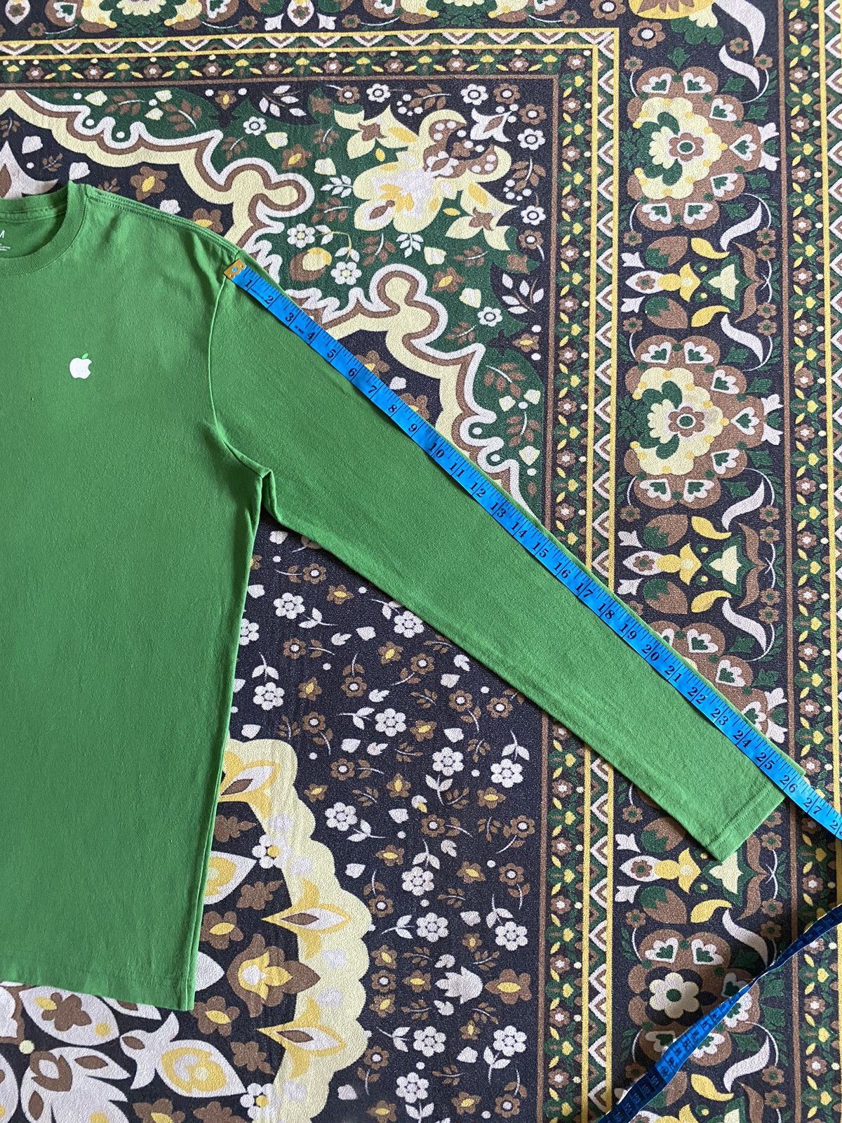 Apple × Designer Apple Green Color Nice Design Long Sleeve Tee Size US M / EU 48-50 / 2 - 5 Thumbnail