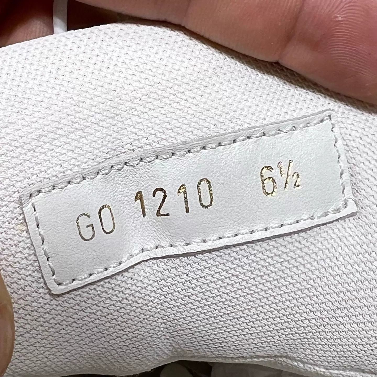 Louis Vuitton LV View White & Orange Sneakers UK6.5/40.5 YH26913 Size US 7.5 / EU 40-41 - 8 Thumbnail