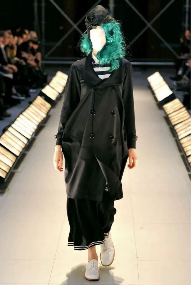 Comme des Garcons Comme Des Garcons A trench coat with a medium-length coat Size S / US 4 / IT 40 - 2 Thumbnail