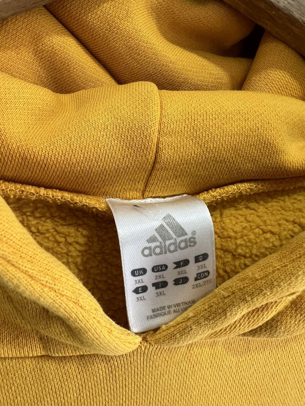 Adidas Vintage Adidas Center Logo Hoodie Sweater sweatshirt xxl Size US XXL / EU 58 / 5 - 4 Thumbnail