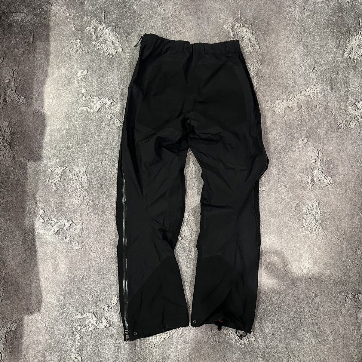 Arc'teryx Arcteryx Gore Tex Men’s Pants Size S Size US 31 - 12 Thumbnail
