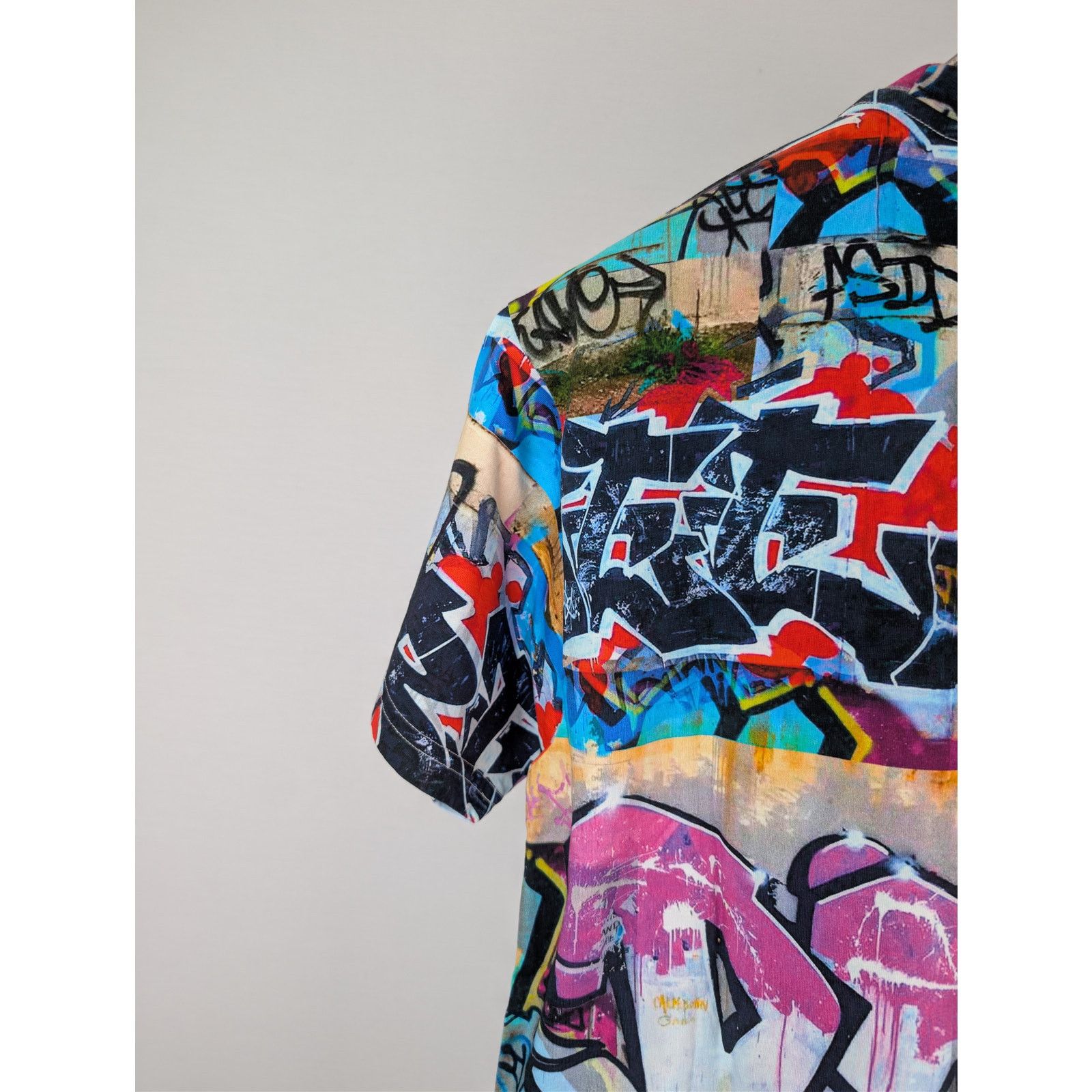 Vivienne Westwood o1rshd1 Classic Graffiti Print T-Shirt in Multiolor Size US M / EU 48-50 / 2 - 14 Thumbnail