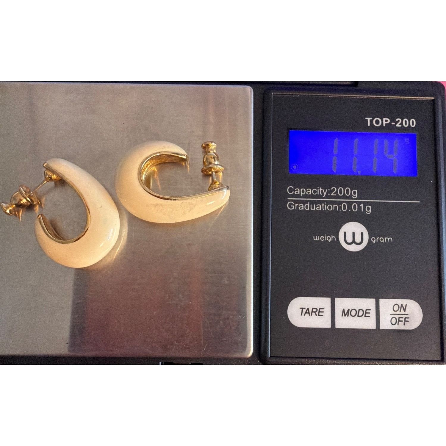Other Vintage Napier Cream Enamel Gold Tone Hoop Earrings Pierced Size ONE SIZE - 5 Thumbnail