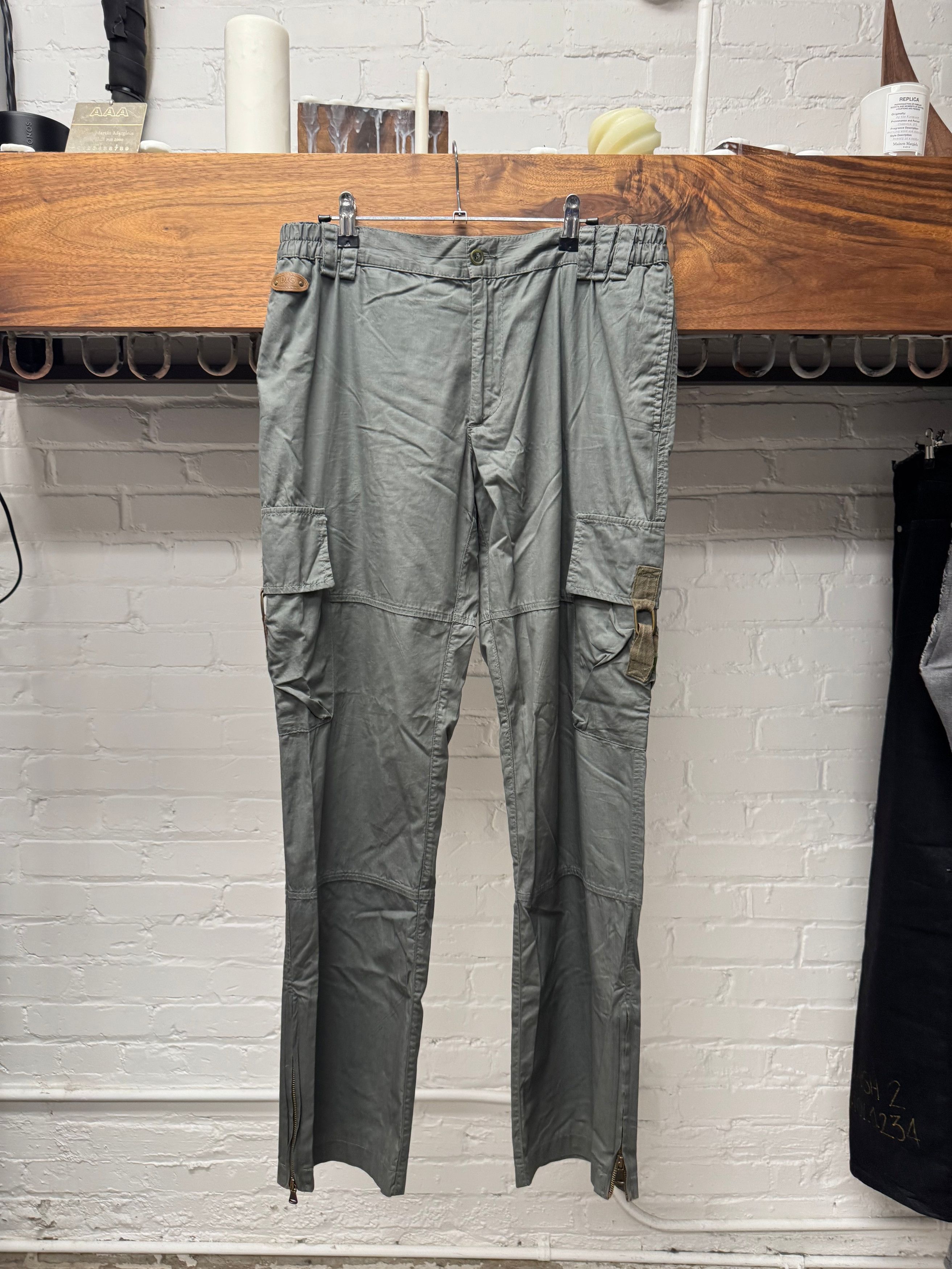 Dolce & Gabbana 2000s Dolce & Gabbana Military Green 3D Pocket Cargo Pants Size US 34 / EU 50 - 3 Thumbnail