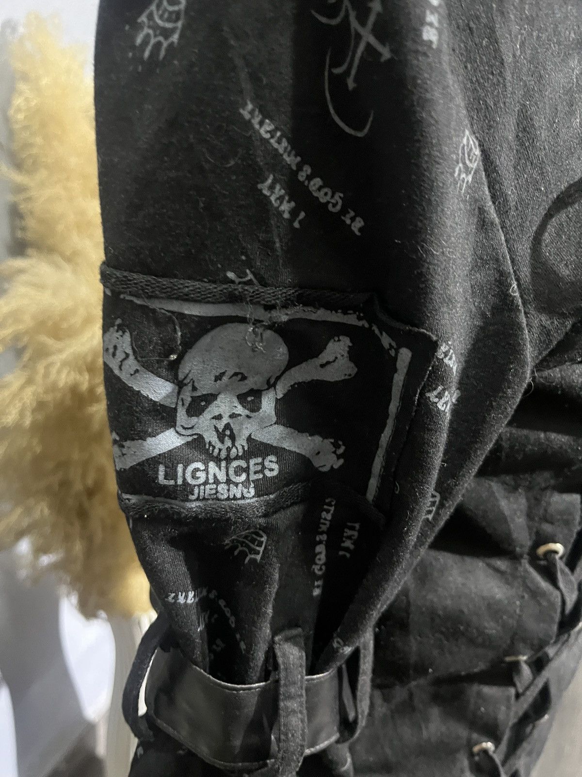 If Six Was Nine 🔥RARE🔥 ACDC RAG ANARCHY SEDITIONARIES PUNK CAT HOODIE DESIGN Size S / US 4 / IT 40 - 5 Thumbnail