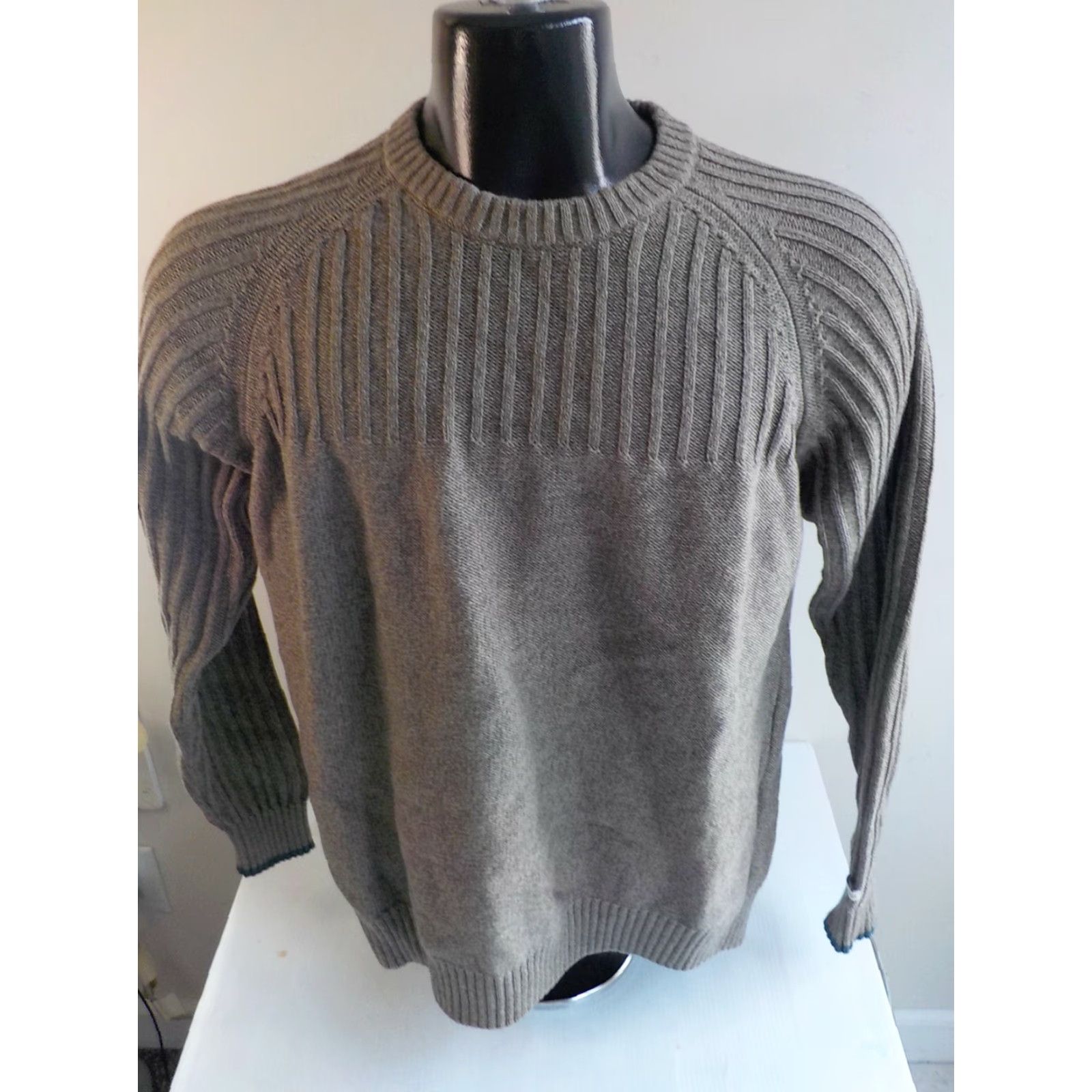 Vintage COLUMBIA Mens Crew Neck Pullover Sweater Cotton Light Brown Large NWT Logo Ribbed Yoke Length 27.5 Sleeve 30 Size US L / EU 52-54 / 3 - 2 Thumbnail