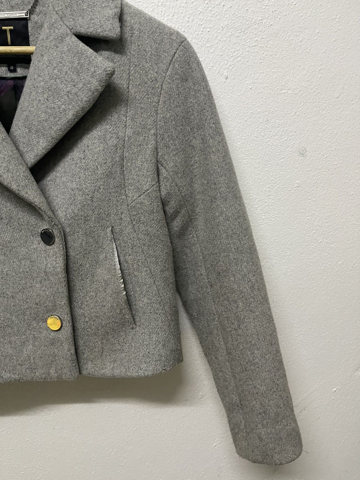 Ted Baker 2000s TED BAKER LONDON DOUBLE BREASTED CROP WOOL JACKET Size XS / US 0-2 / IT 36-38 - 4 Thumbnail
