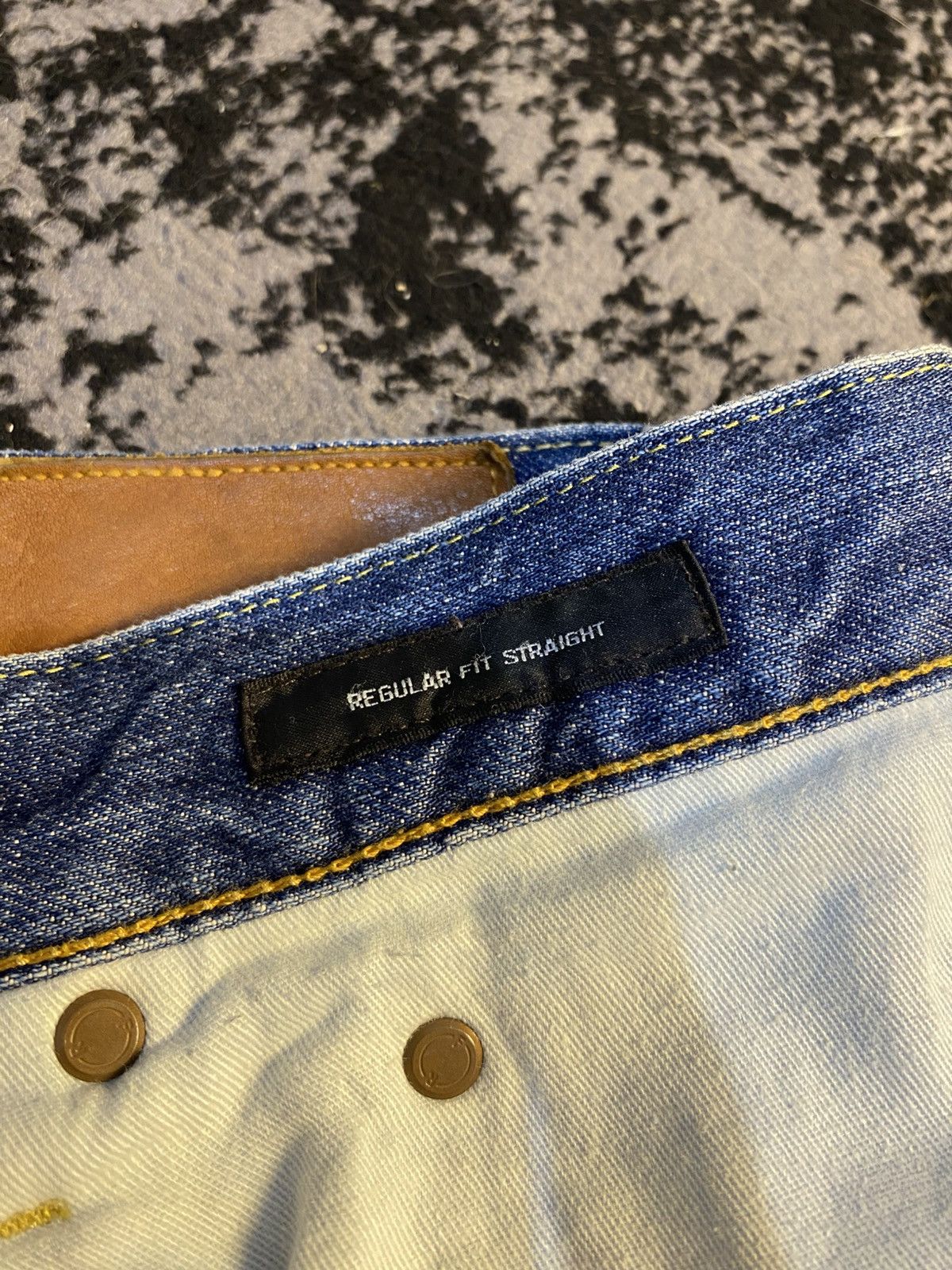 Undercover × Uniqlo Riped Uniqlo S-002 UJ Faded Regular Fit Straight Jeans 🔥 Size US 33 - 6 Thumbnail