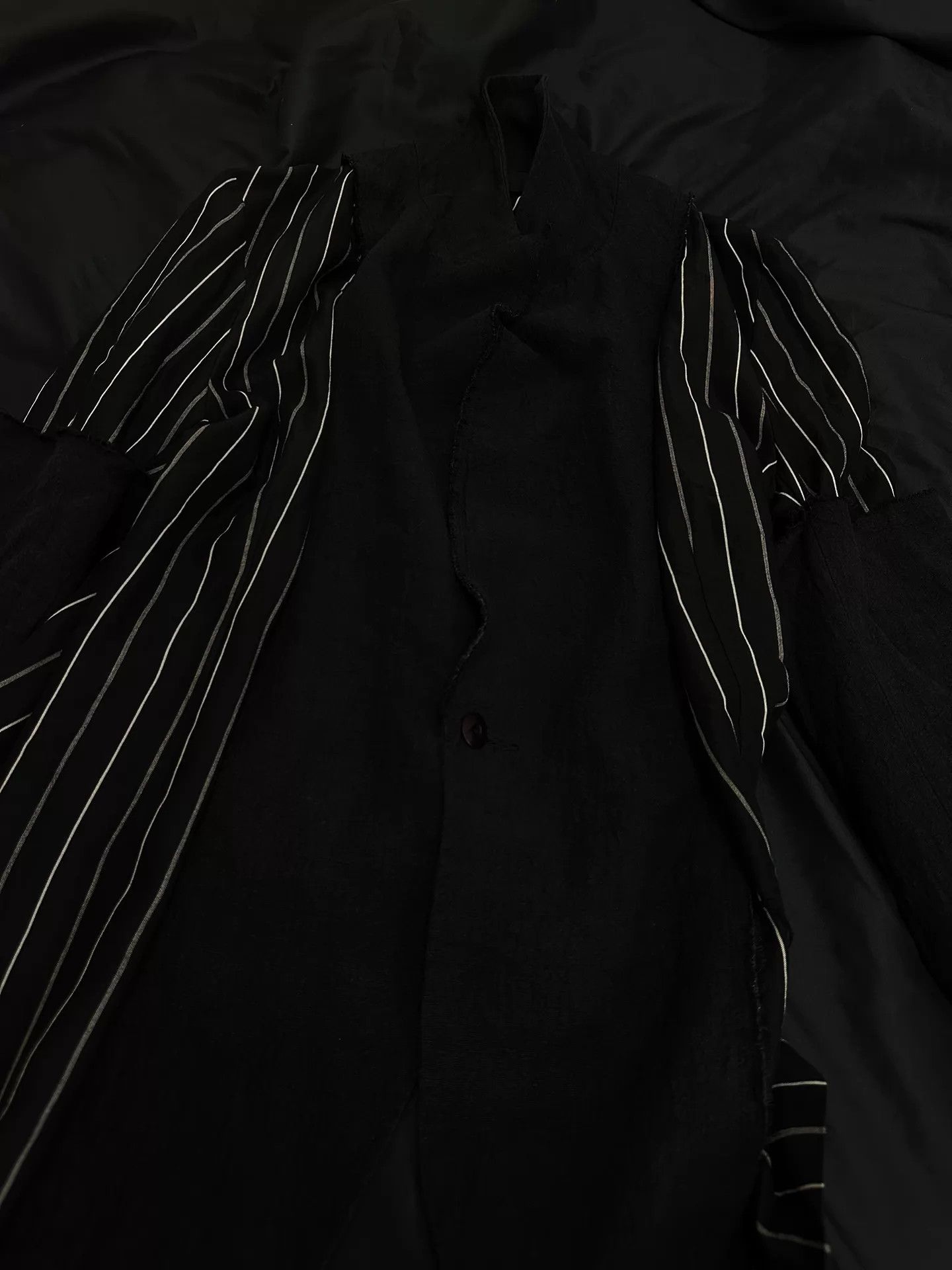 Marc Le Bihan Marc Le Bihan 18AW Linen Decon Jkt B&W Horn Buttons Size US L / EU 52-54 / 3 - 8 Thumbnail