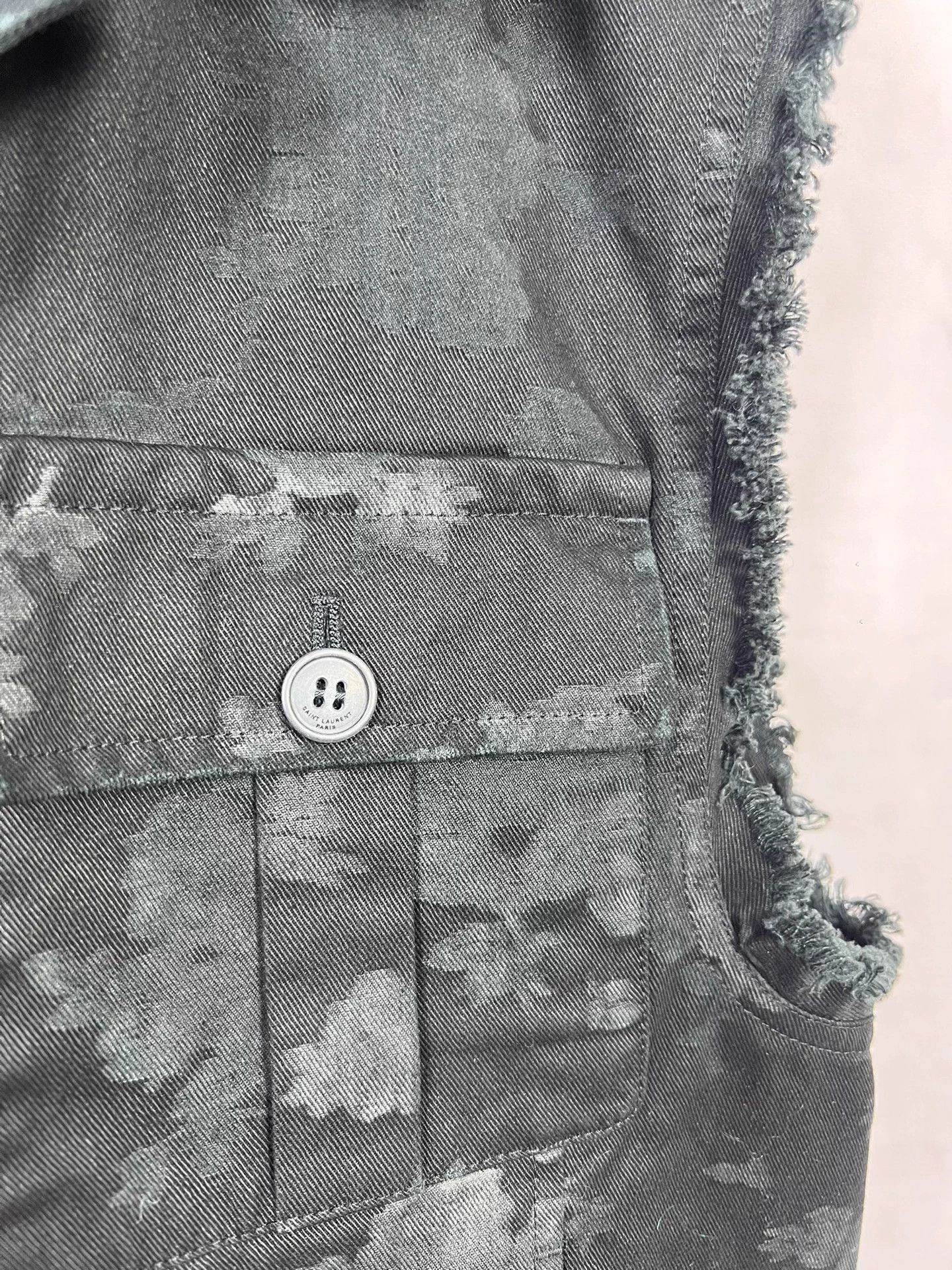 Saint Laurent Paris SLP22ss floral lapel sleeveless denim vest 48 Size US M / EU 48-50 / 2 - 3 Thumbnail