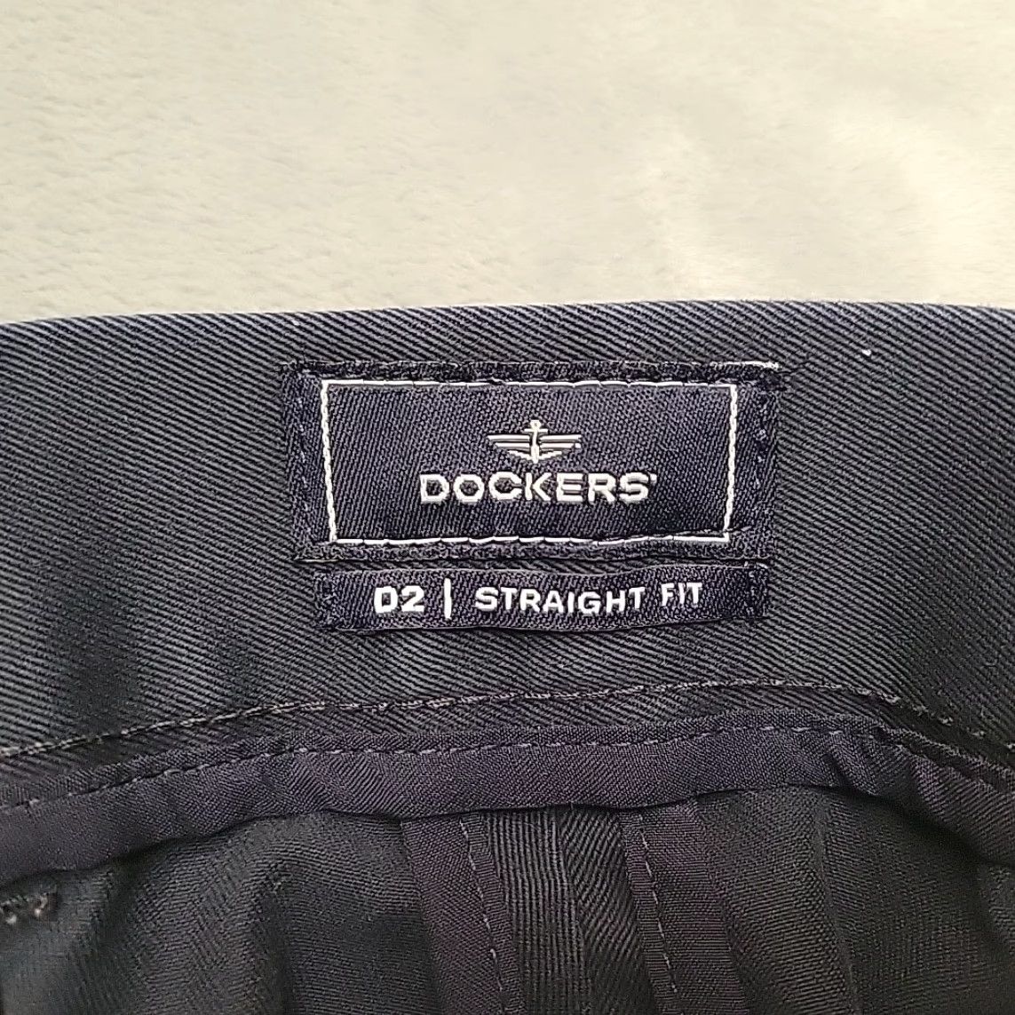 Dockers VINTAGE Dockers Pants Men 38x30 Navy Pleated Cuffed Classic Preppy Dress Trouser Y2K 90s Mens Pants Size US 38 / EU 54 - 4 Thumbnail