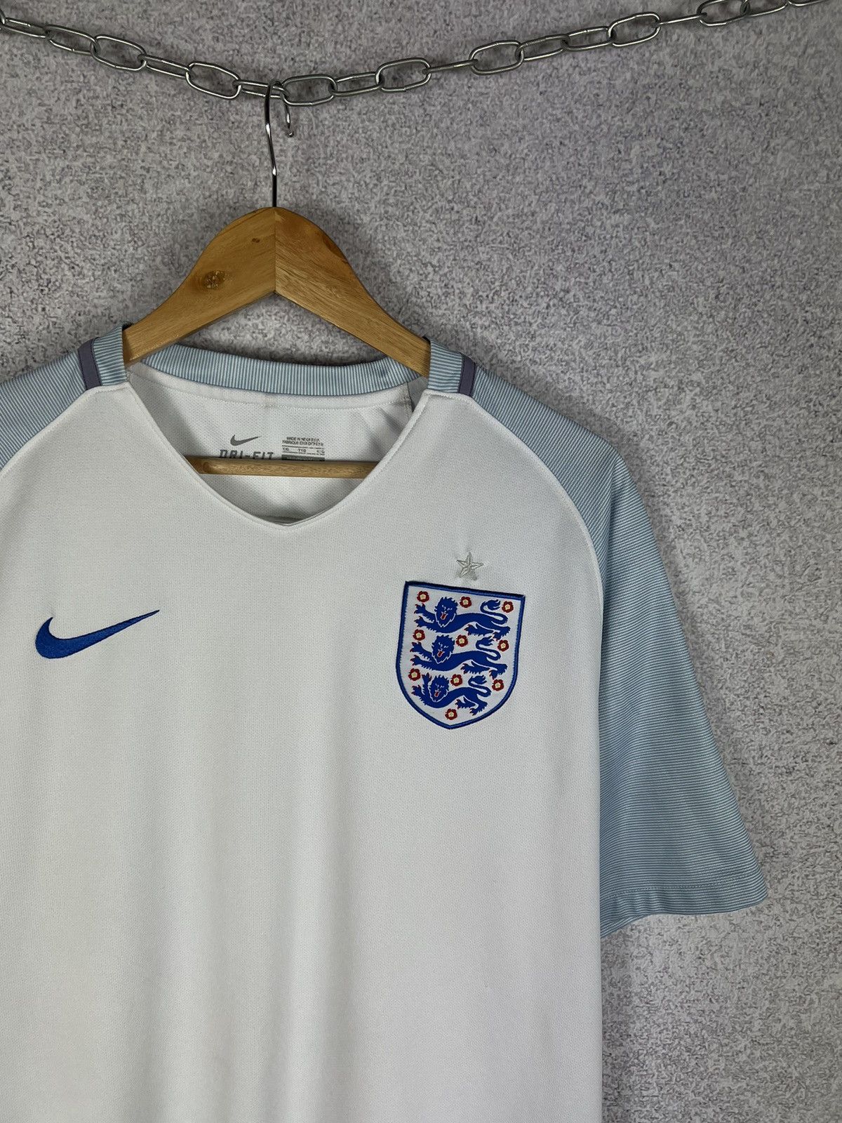 Nike Nike England 2016 2018 Home Soccer Jersey Size US XXL / EU 58 / 5 - 2 Thumbnail