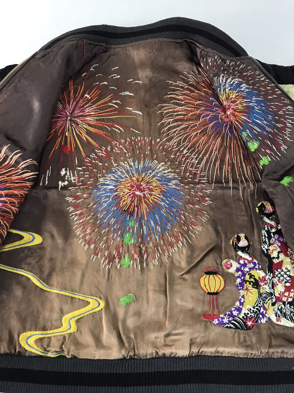Japanese Brand Reversible Sukajan Souvenir Jacket Embroidery Fireworks Art Size US M / EU 48-50 / 2 - 7 Thumbnail