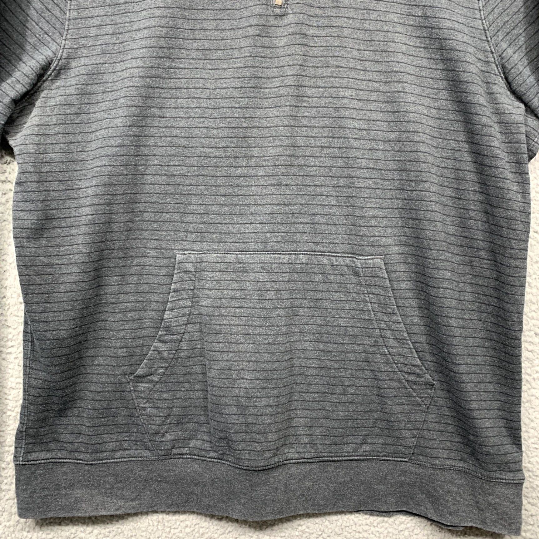 Merona Merona Pullover Shirt Men’s 1/3 Zip XL Gray Stripe Kangaroo Pocket Shirt Mens XL Gray Stripe 1/3 Zip Kangaroo Pocket Merona Pullover Shirt Size US XL / EU 56 / 4 - 3 Thumbnail