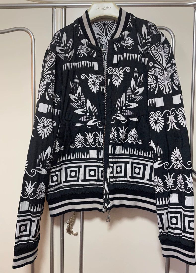 Versace Versace Patterned revealed jacket New Year's robe Size US M / EU 48-50 / 2 - 2 Thumbnail