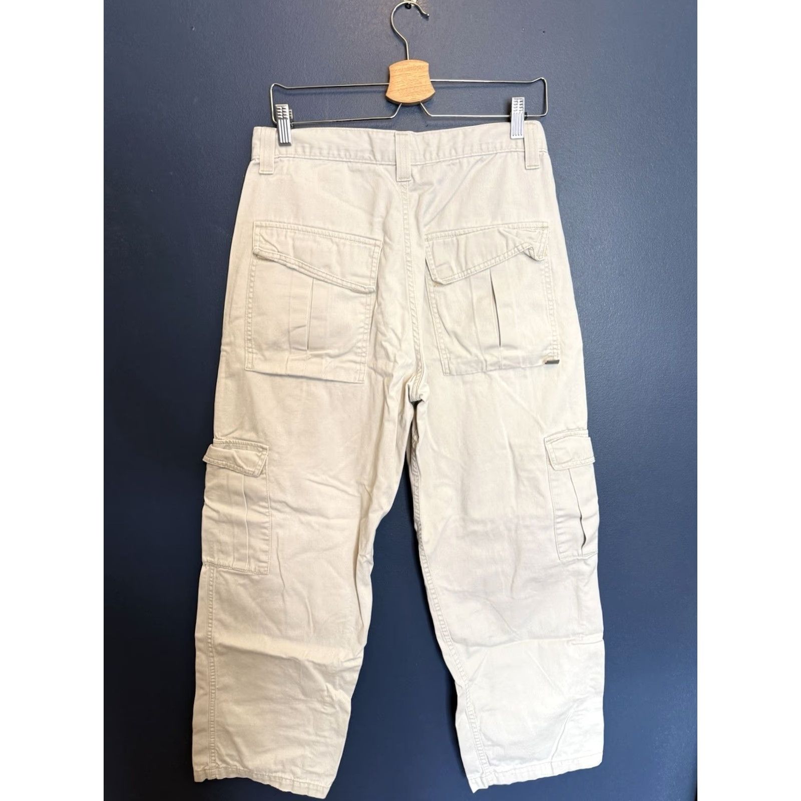 Levi's VINTAGE Levi's Silver Tab White Cotton Cargo Pants Men 32 32in Inseam 90s 8/10 Mens Size US 32 / EU 48 - 4 Thumbnail