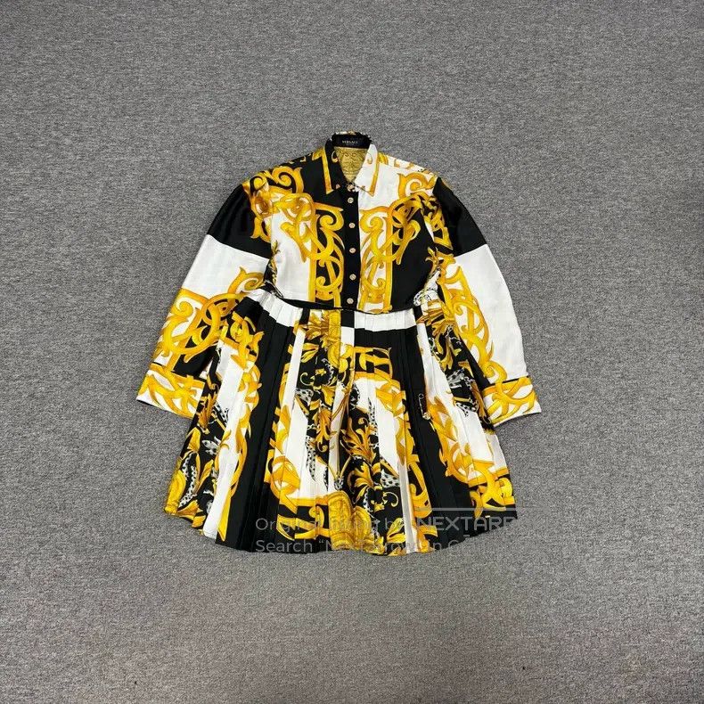 Versace Versace Silk dress Size XS / US 0-2 / IT 36-38 - 1 Thumbnail