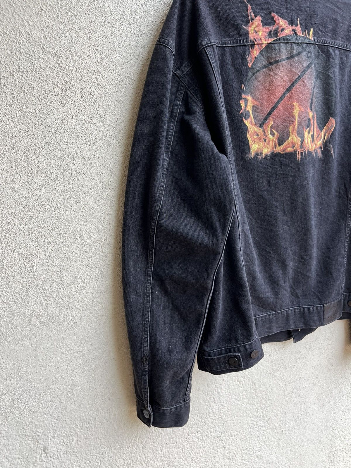 Marcelo Burlon Burning 🔥 Basketball Fade Black Denim Trucker Jacket Size US XXL / EU 58 / 5 - 15 Thumbnail