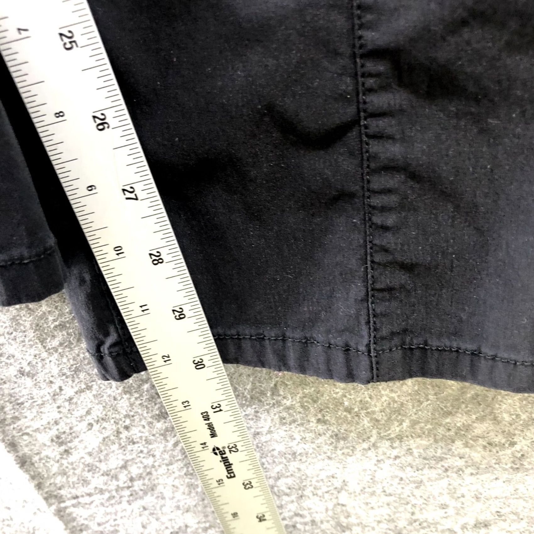 DKNY DKNY Pants Straight Leg Womens Size 6 Black Nylon Stretch Rain Pants Y2K Vintage: No Stretch Material Casual Travel 30in Inseam Men/Women? Plain. Size 28" / US 6 / IT 42 - 7 Thumbnail