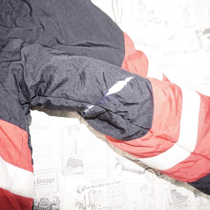NHL Large - Vintage / Y2K Detroit Red Wings Reversible jacket Size XL / US 12-14 / IT 48-50 - 4 Thumbnail