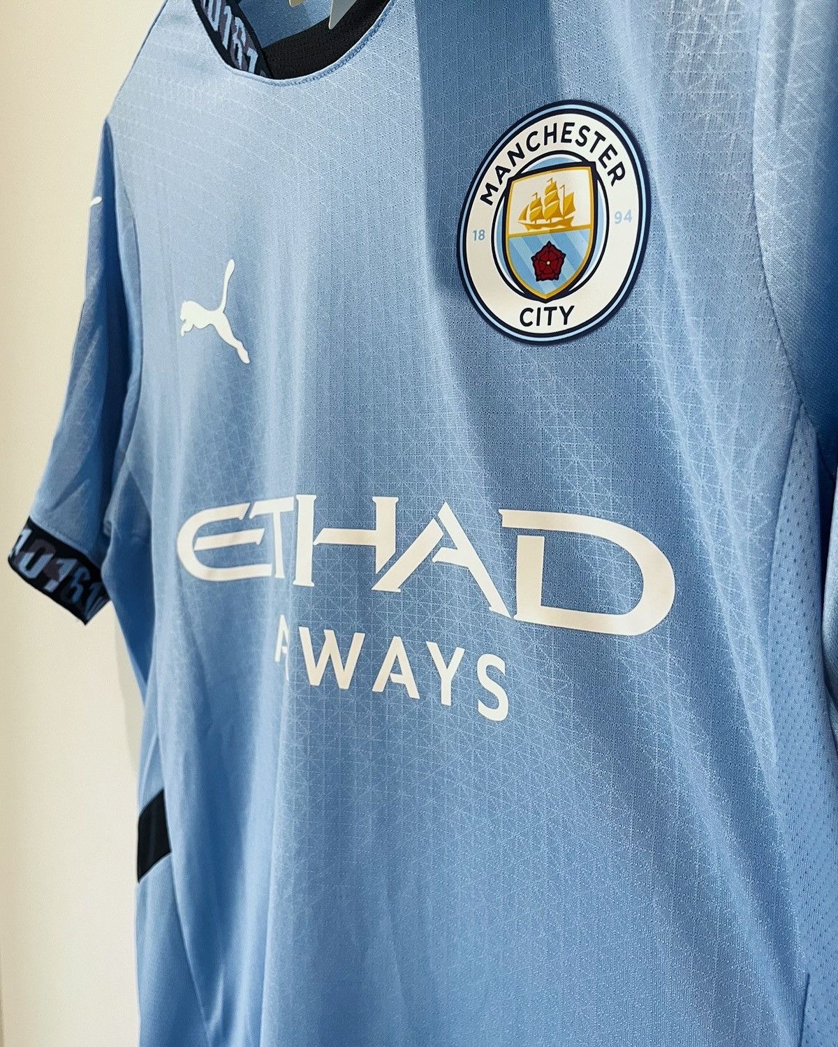 Puma Manchester city Haaland new season Size US M / EU 48-50 / 2 - 3 Thumbnail