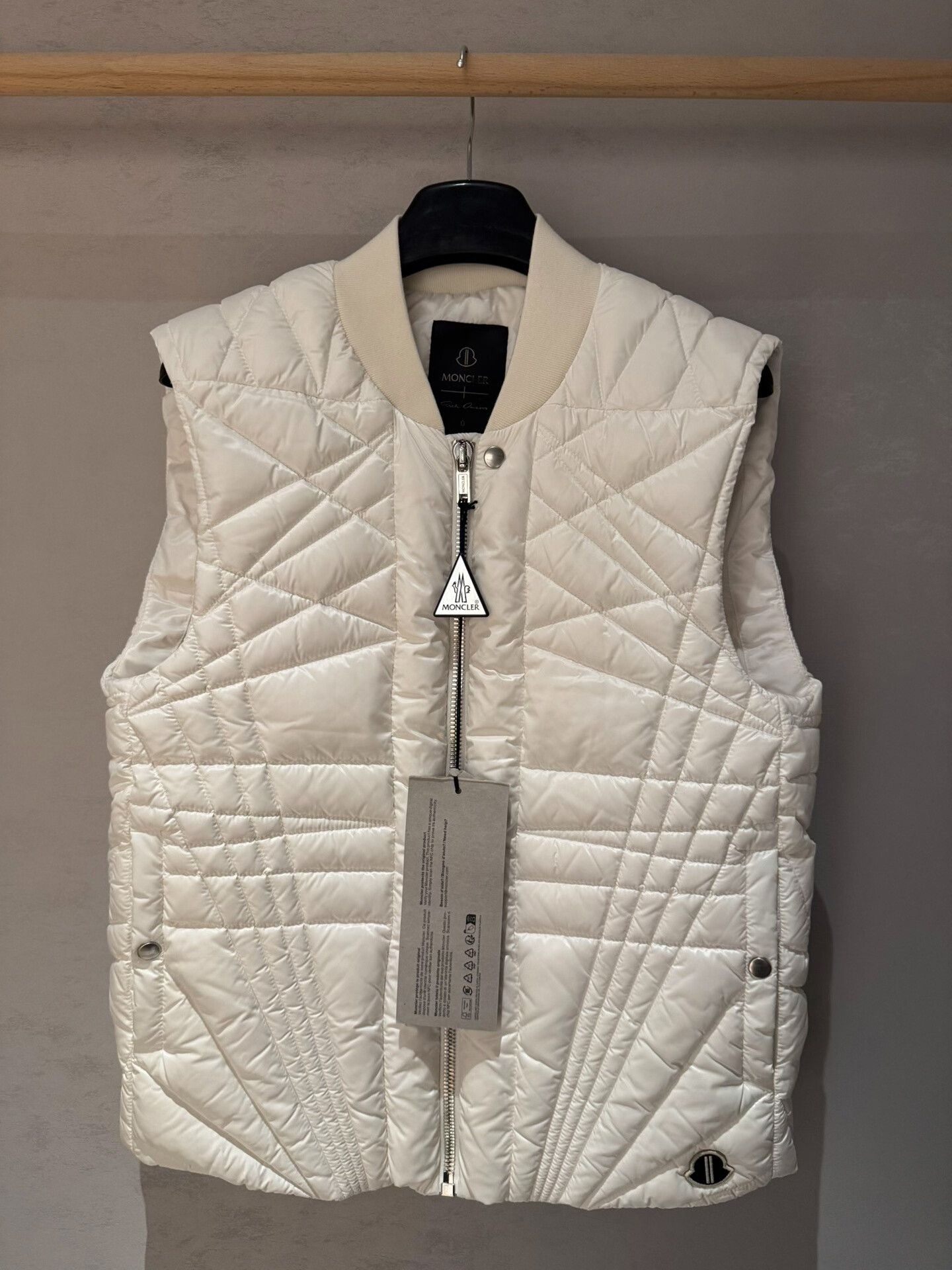 Moncler Genius rick owens x moncler white down vest Size US XXS / EU 40 - 1 Thumbnail