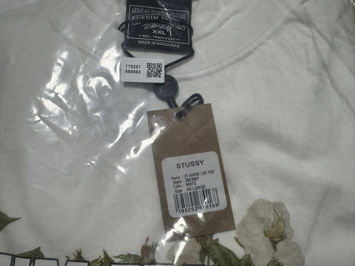DENIM TEARS × Stussy Stussy x Denim Tears Annie Lee T-Shirt White Size US XXL / EU 58 / 5 - 5 Thumbnail